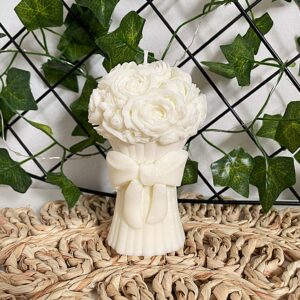 świeca sojowa w kształcie bukietu róż