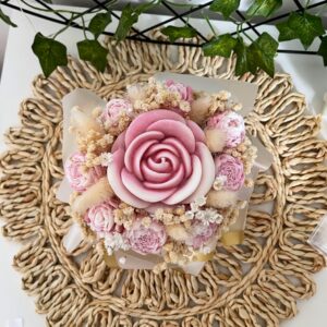 Bukiet wykonany ze świec sojowych