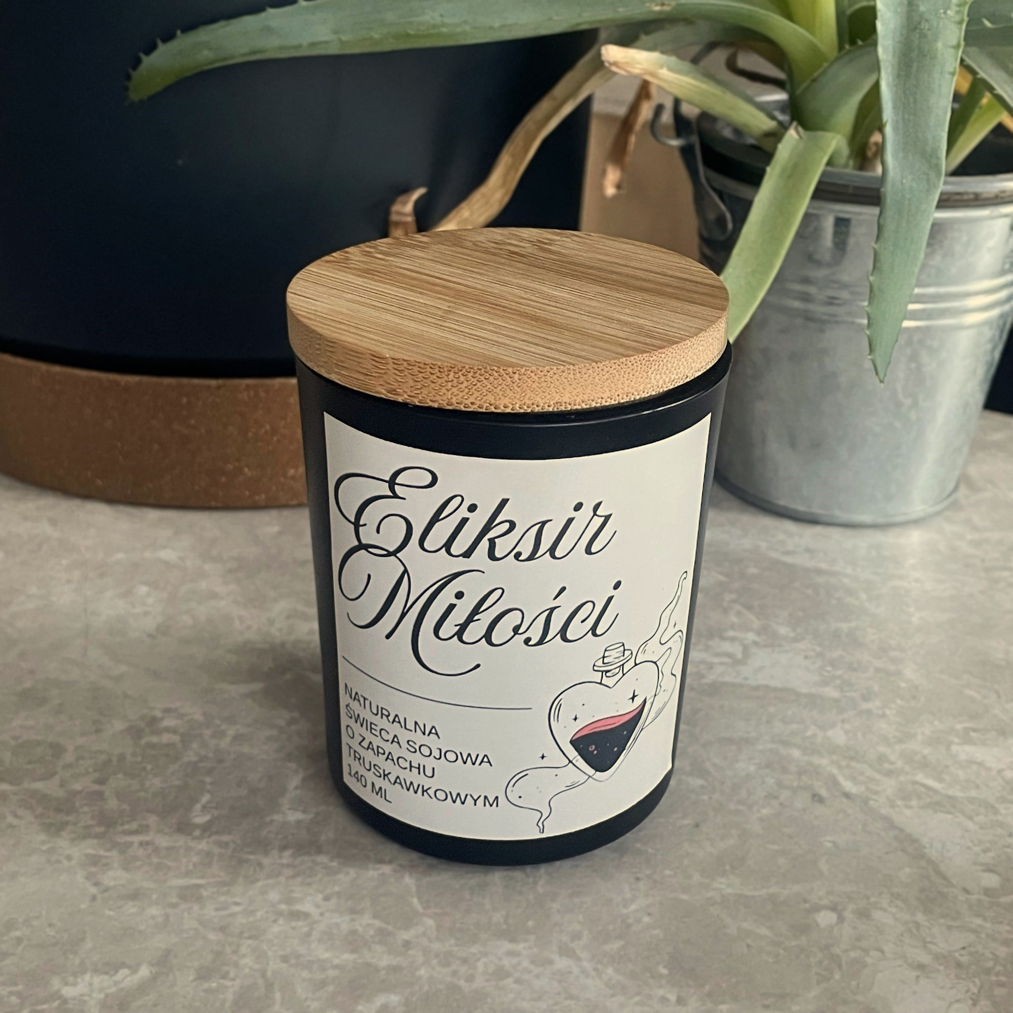 Eliksir miłości – truskawkowa świeca sojowa na Walentynki - obrazek 2